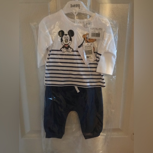 Brand new baby boys mickey and Pluto 2 piece set - Picture 2 of 4